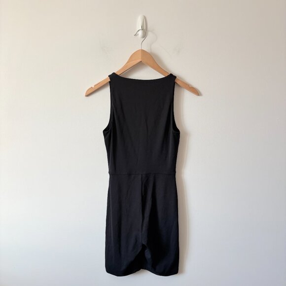 Aritzia Babaton Contour V Neck Romper One Piece Black Size Small - Picture 5 of 6